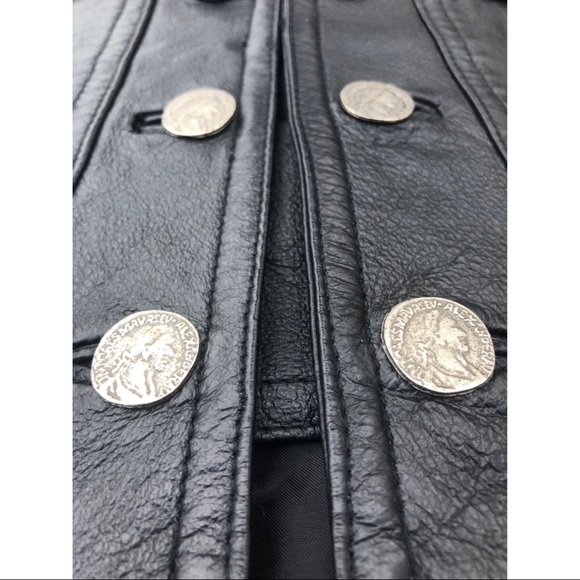 Clean Lines Leather Vest - Picture 4 of 7